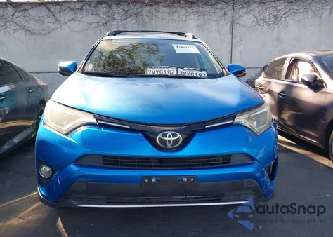 2017 Toyota Rav4 Xle из США, поврежденный, VIN JTMWFREVXHJ105295